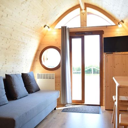 Schwimmpod An Der Peene Anklam Esterno foto