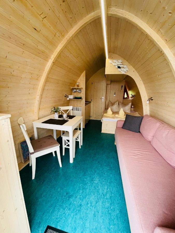 Schwimmpod An Der Peene Anklam Esterno foto
