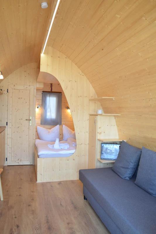 Schwimmpod An Der Peene Anklam Esterno foto