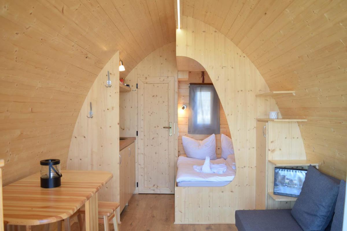 Schwimmpod An Der Peene Anklam Esterno foto